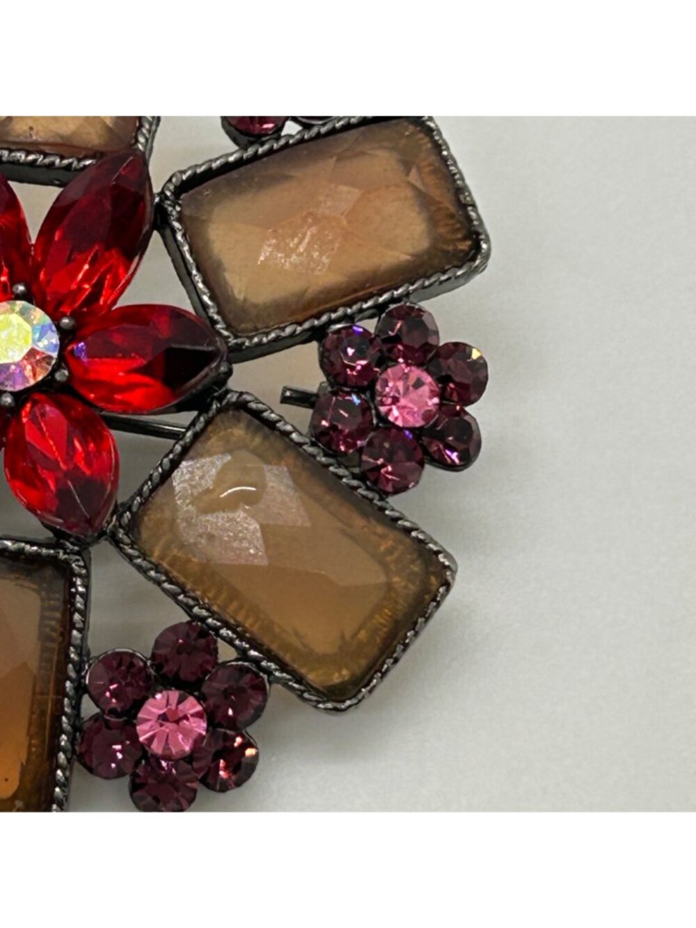 Large Vintage Flower Brooch Pin Rhinestone Red Gold Pink Acrylic Gunmetal Retro - Picture 5 of 13